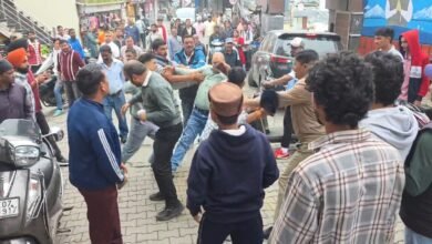 uk-deh-02-mussoorie-vivvad-vis-uk10025_29082026200321_2908f_1788014001_217 - Pahadi News : Latest Uttarakhand News in Hindi | उत्तराखण्ड की ताज़ा ख़बरें